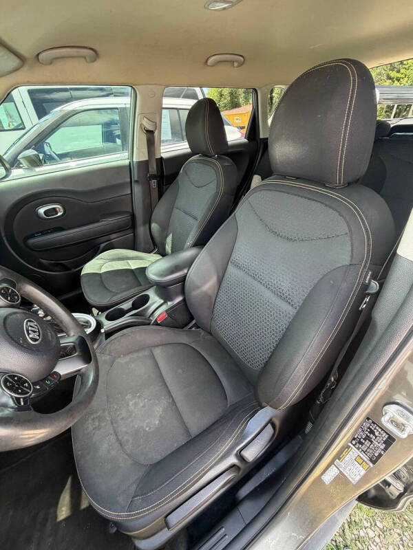 2015 Kia Soul +