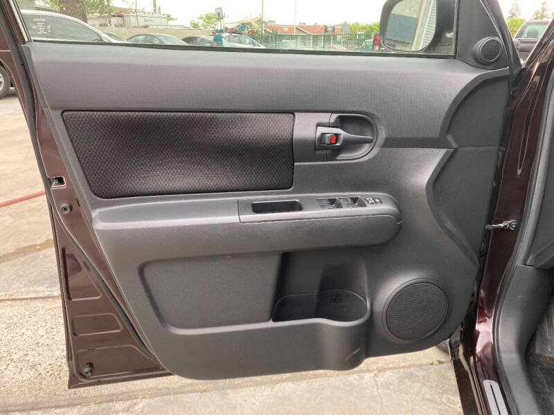 2008 Scion xB