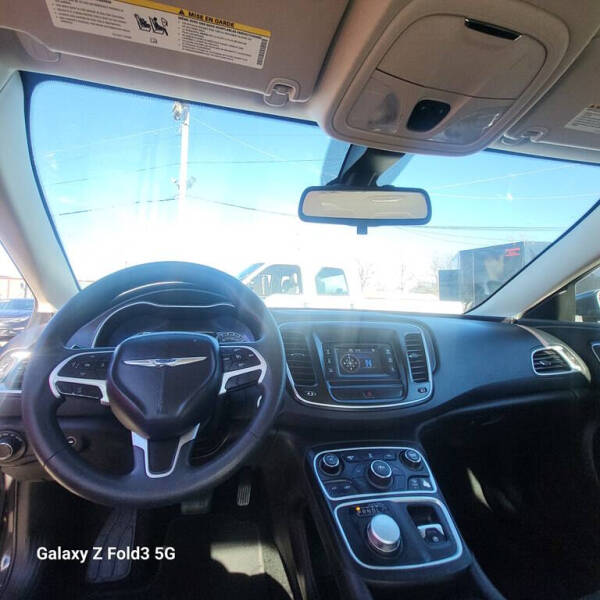 2016 Chrysler 200 Limited