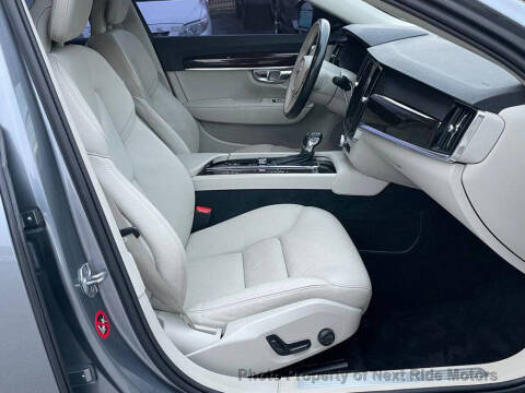 2018 Volvo S90 T5 Momentum