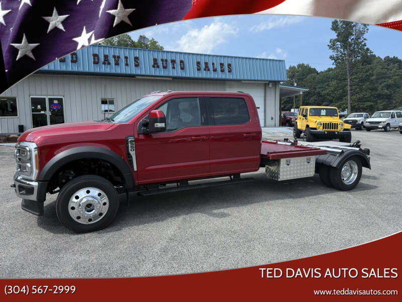 2023 Ford F-550 Super Duty Chassis Cab Lariat's photo