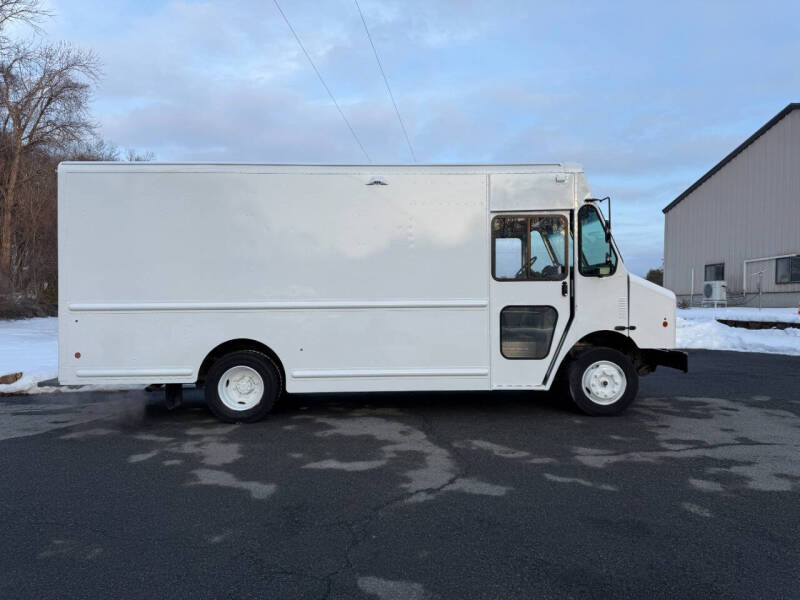 2020 Freightliner MT45 Chassis
