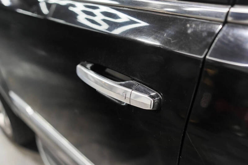 2018 Cadillac Escalade ESV Luxury