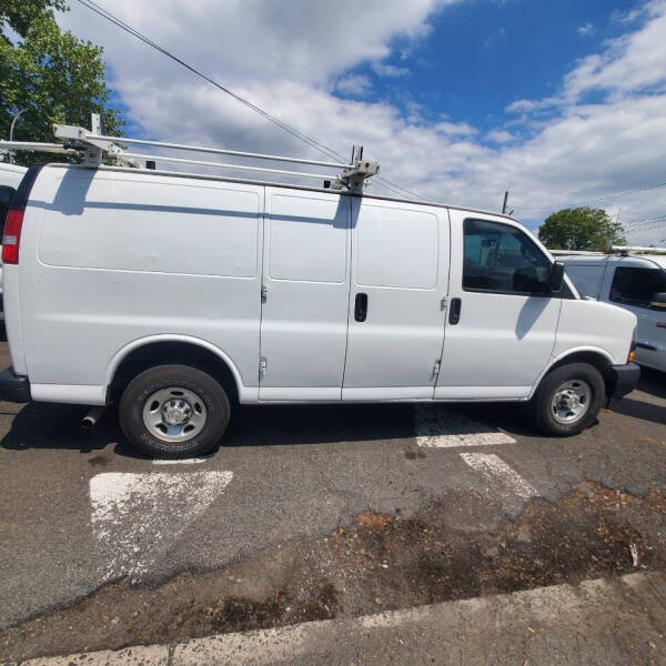 2021 Chevrolet Express 2500