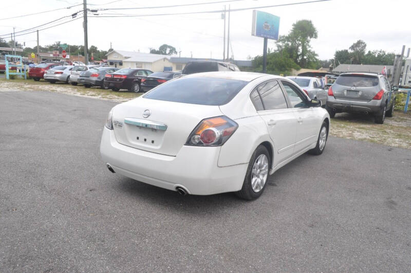 2010 Nissan Altima for sale at D&S Automotive Group, LLC in Melbourne FL