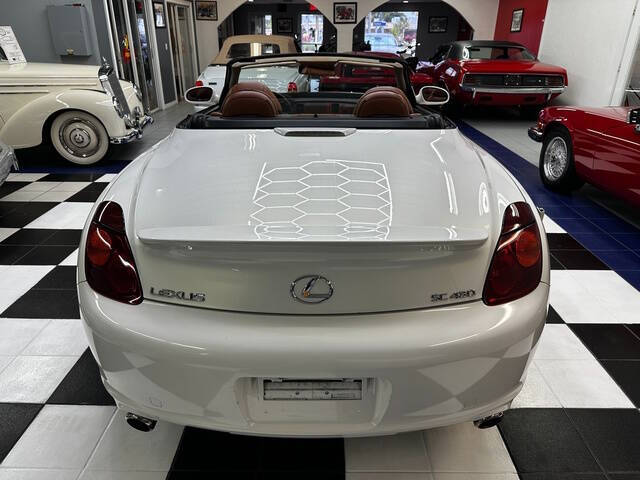 2004 Lexus SC 430