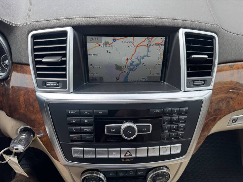 2014 Mercedes-Benz GL-Class GL 550 4MATIC