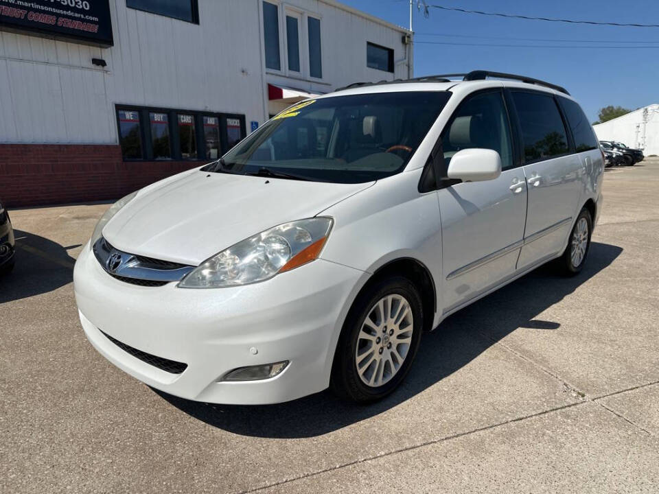 2009 Toyota Sienna for sale at Martinson's Used Cars in Altoona, IA