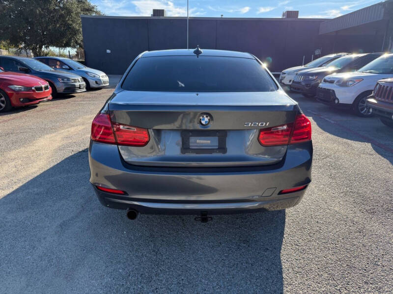 2014 BMW 3 Series 320i
