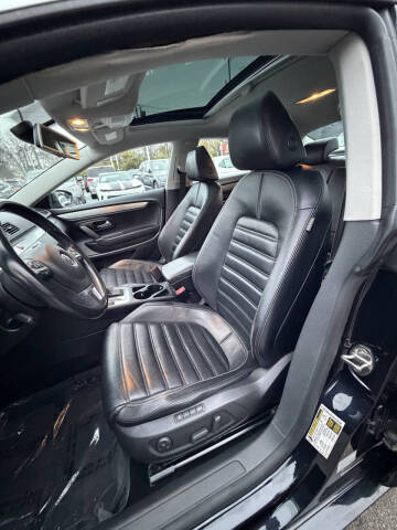 2010 Volkswagen CC Luxury PZEV