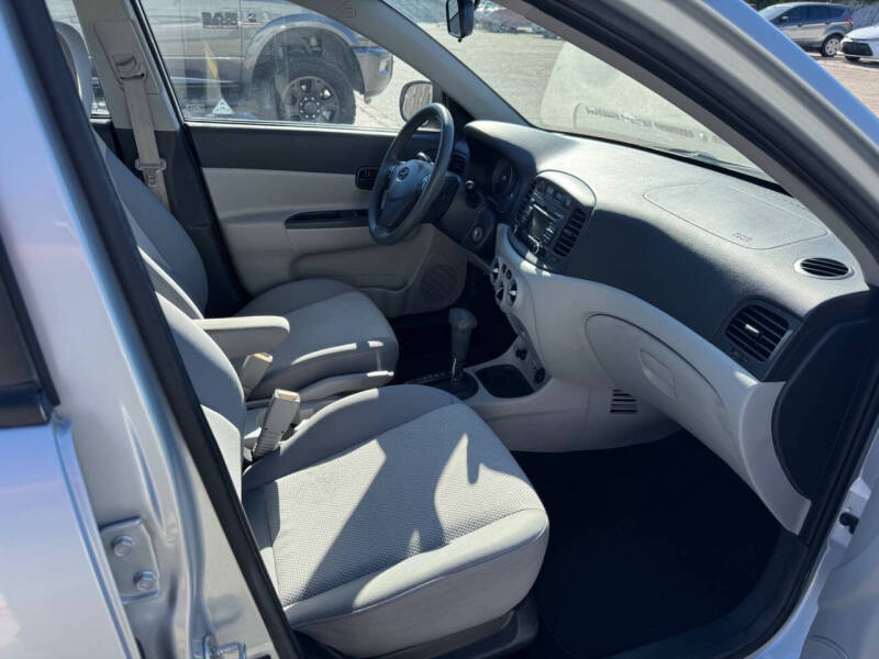 2010 Hyundai Accent GLS