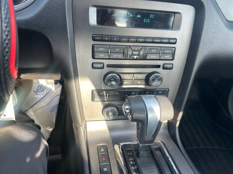 2012 Ford Mustang V6