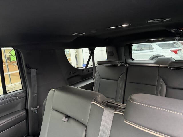 2024 GMC Yukon XL SLT