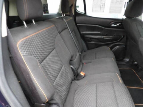 2017 GMC Acadia SLE-2