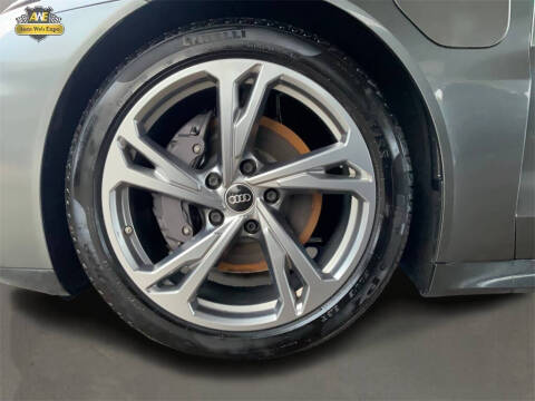 2022 Audi e-tron GT quattro Premium Plus