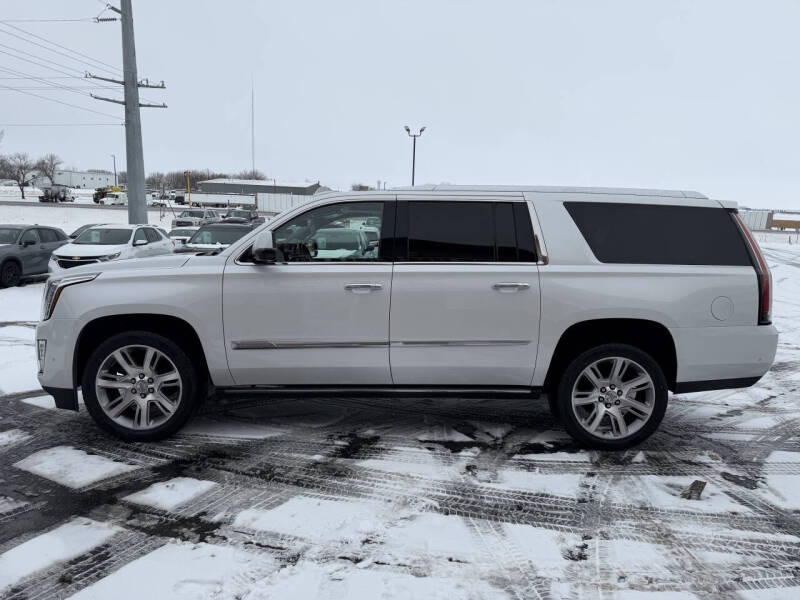 2017 Cadillac Escalade ESV Premium Luxury