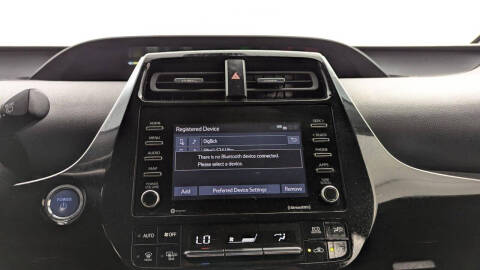 2022 Toyota Prius LE