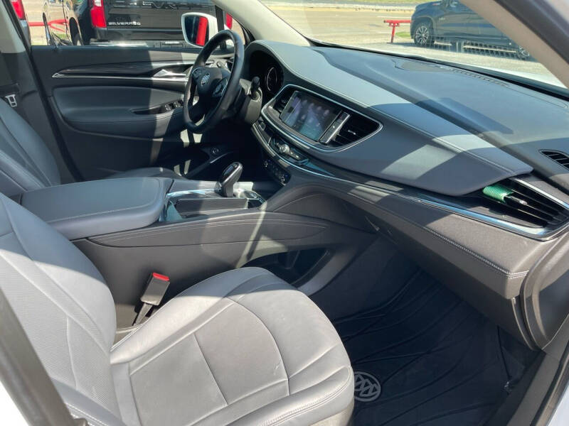 2020 Buick Enclave Essence