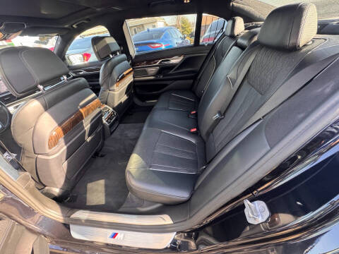 2017 BMW 7 Series 750i xDrive