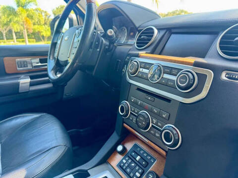 2016 Land Rover LR4 HSE LUX