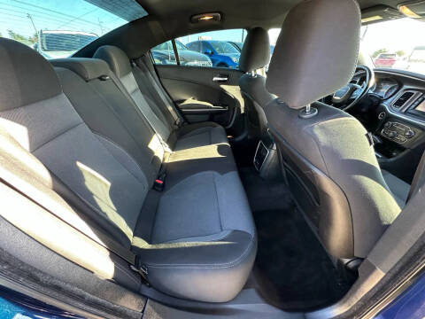 2016 Dodge Charger SE