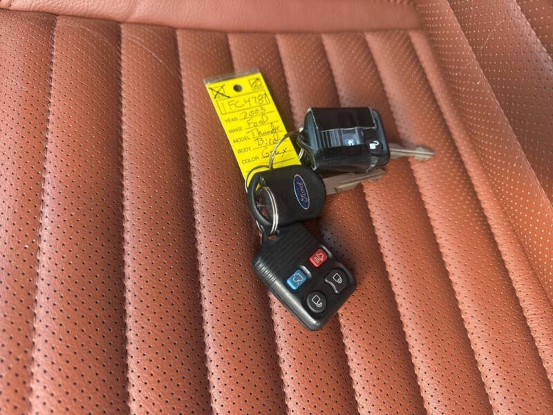 2003 Ford Thunderbird