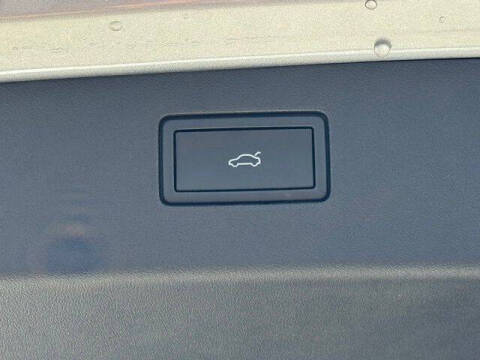 2025 Volkswagen Tiguan SE 4Motion