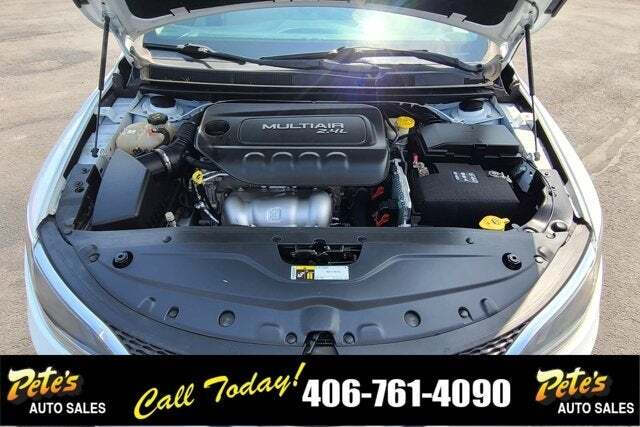 2016 Chrysler 200 Limited