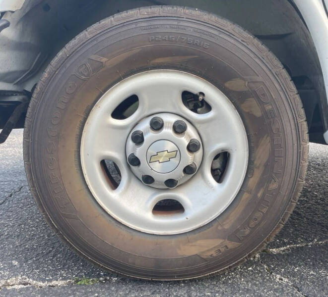 2022 Chevrolet Express 2500