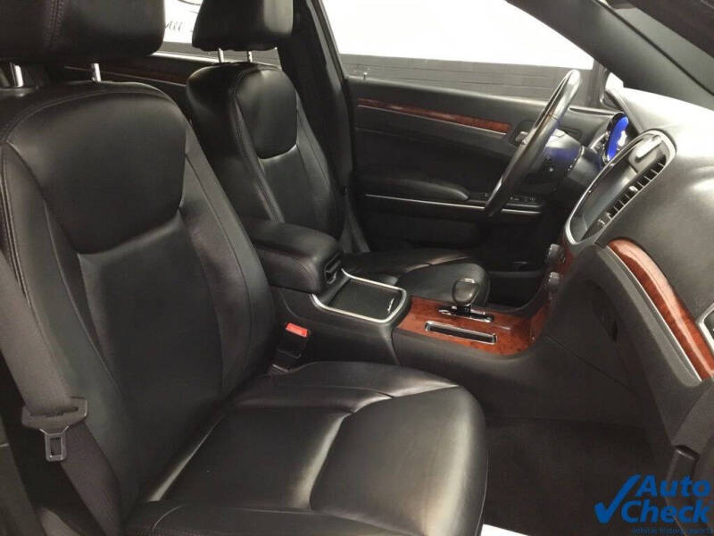 2013 Chrysler 300