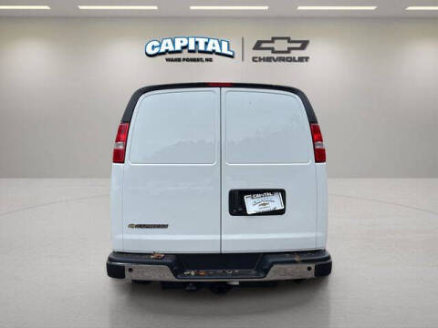 2025 Chevrolet Express 2500