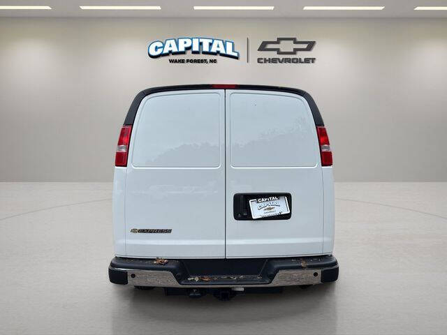 2025 Chevrolet Express 2500