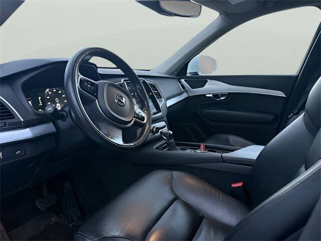 2018 Volvo XC90 T5 Momentum 7-Passenger