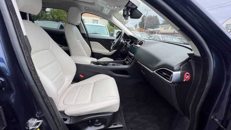 2017 Jaguar F-PACE 35t Prestige