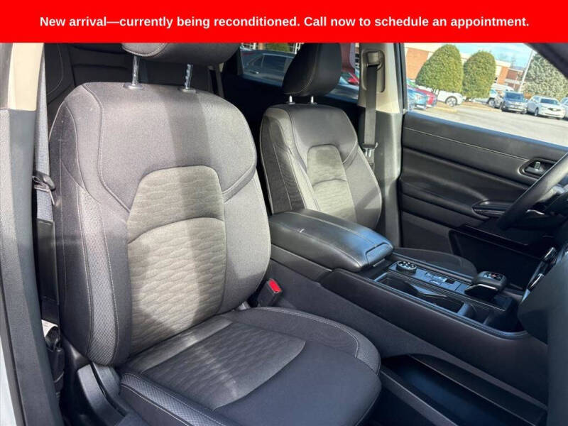 2024 Nissan Pathfinder S