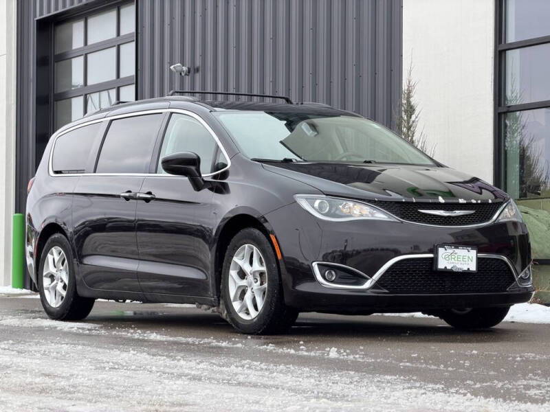 2018 Chrysler Pacifica Touring Plus