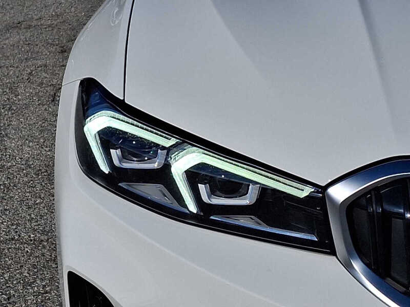 2023 BMW 3 Series 330i xDrive