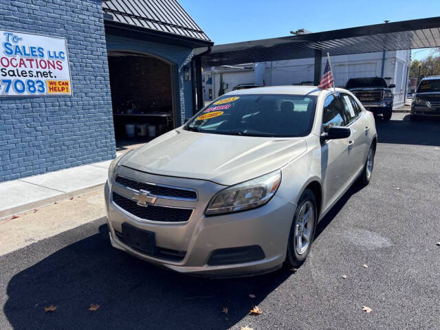 2013 Chevrolet Malibu for sale at Michael Johnson @ Allens Auto Sales Hopkinsville in Hopkinsville, KY