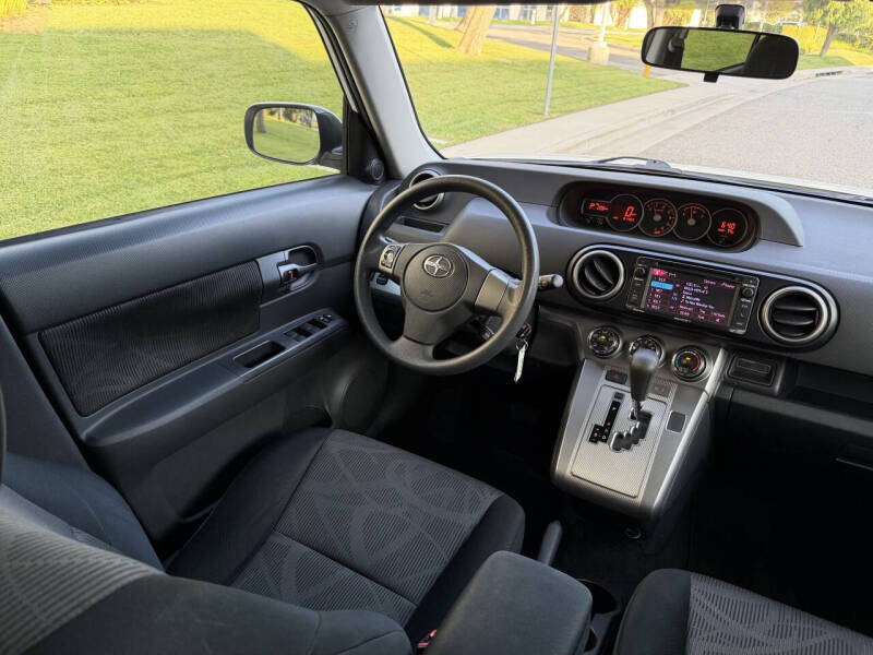 2014 Scion xB