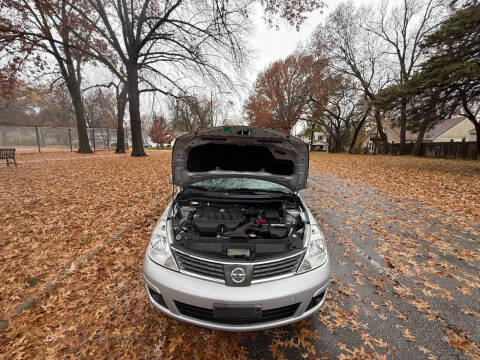 2009 Nissan Versa 1.8 S