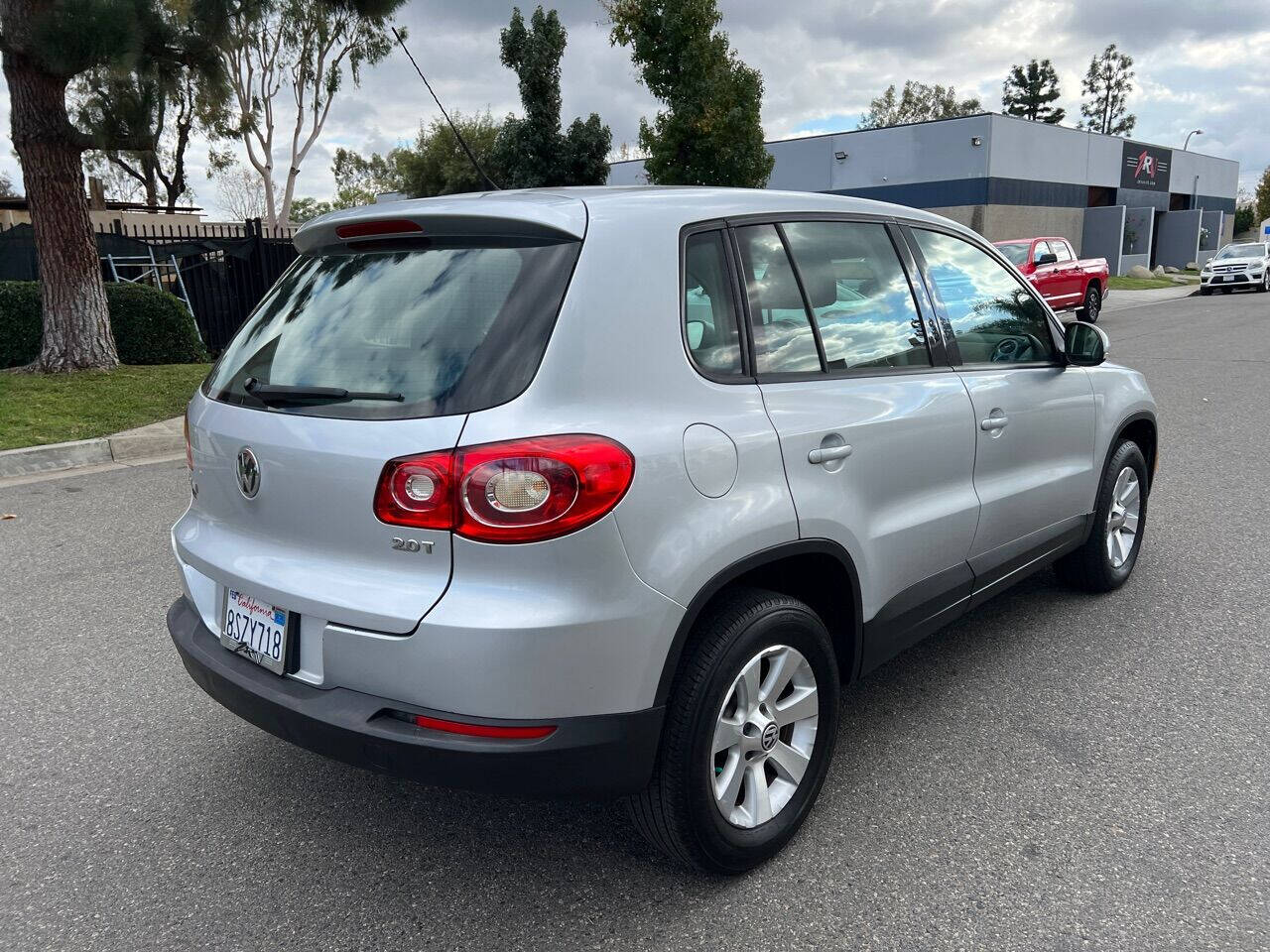 2010 Volkswagen Tiguan for sale at ZRV AUTO INC in Brea, CA