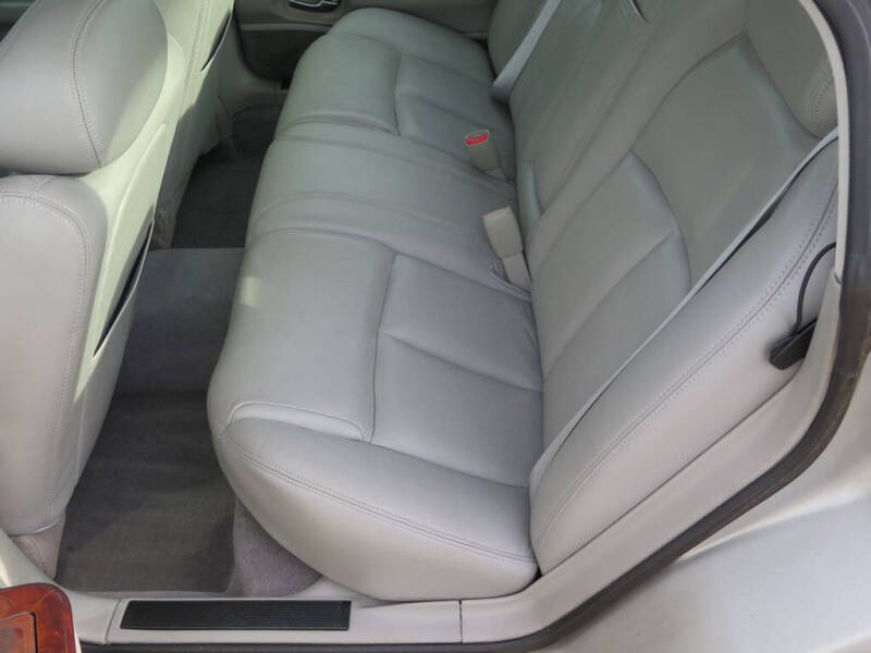 1999 Oldsmobile Aurora