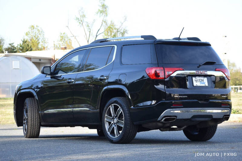 2017 GMC Acadia Denali