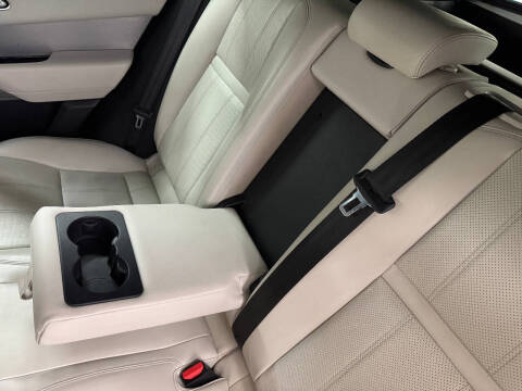 2019 Land Rover Range Rover Velar P250 R-Dynamic SE