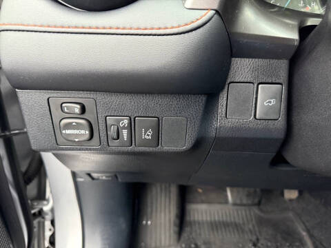 2017 Toyota RAV4 Hybrid SE