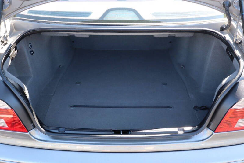 2002 BMW 5 Series 540i