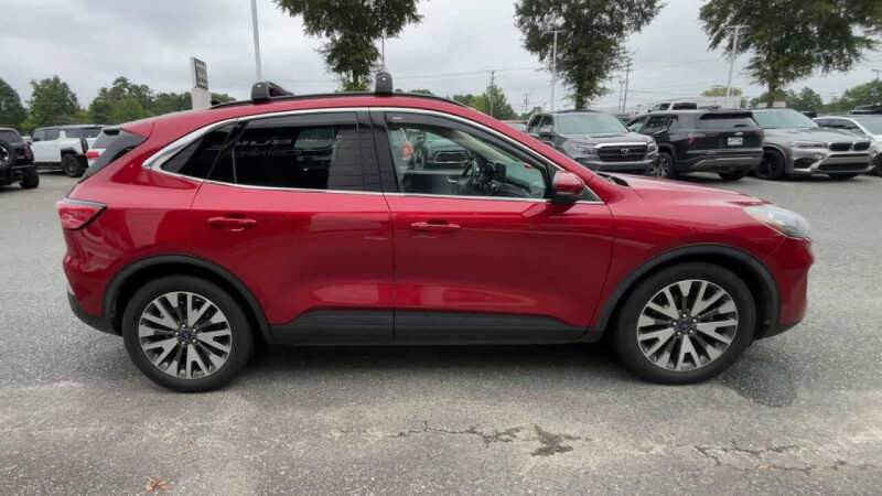 2020 Ford Escape Hybrid Titanium