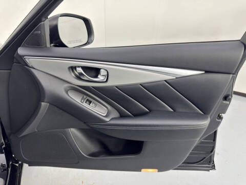 2021 Infiniti Q50 Luxe