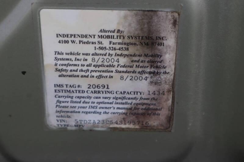 2004 Toyota Sienna LE 7 Passenger