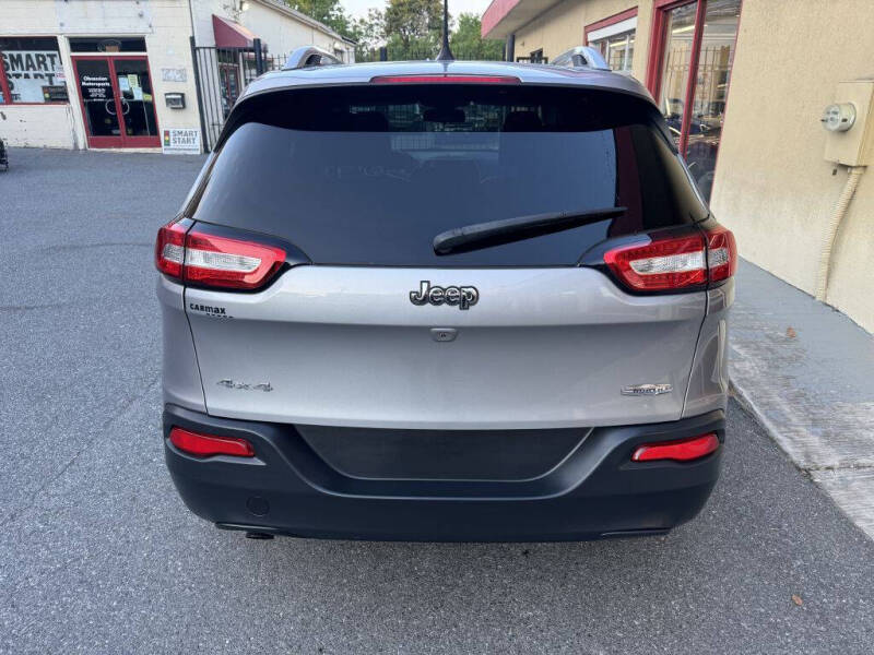 2017 Jeep Cherokee Latitude